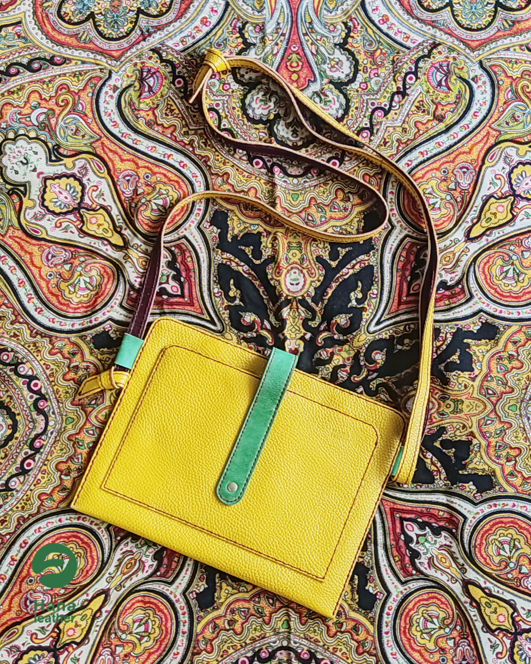 کیف تبلت دوشی چرم