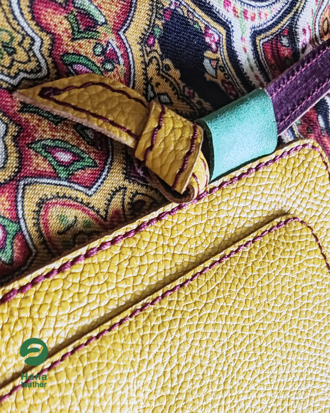 کیف تبلت دوشی چرم